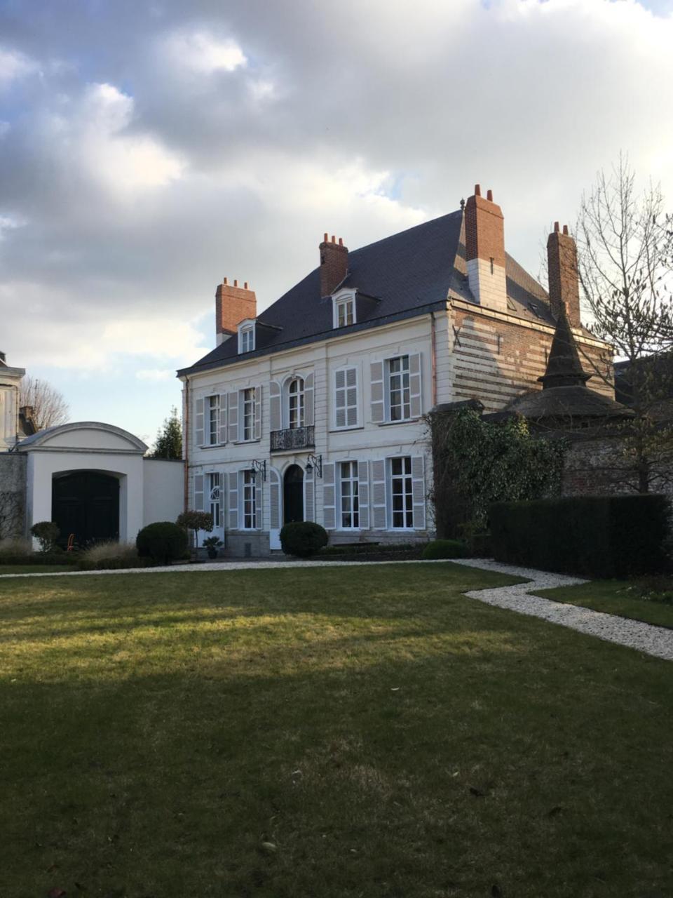 Bed and Breakfast Entre Cour Et Jardin Арас Екстер'єр фото